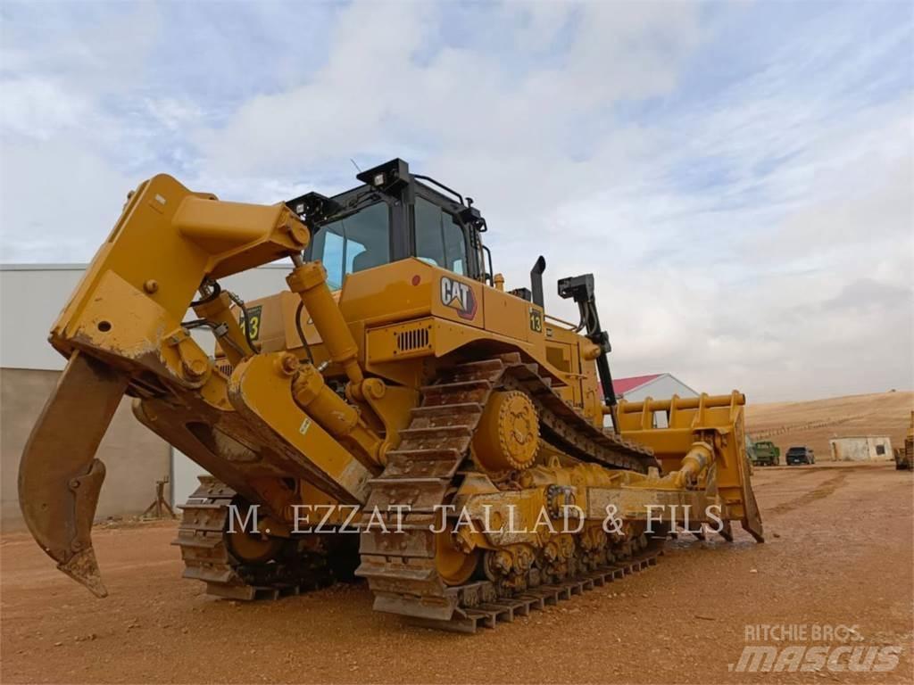 CAT D8R Telaketjupuskutraktorit