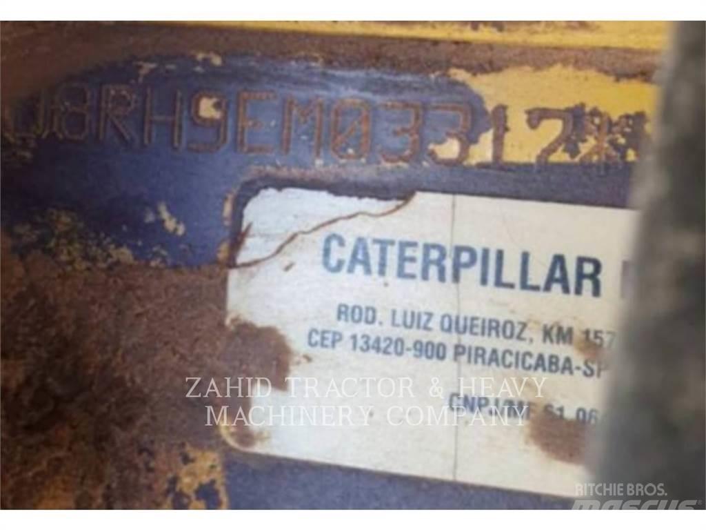 CAT D8RLRC Telaketjupuskutraktorit