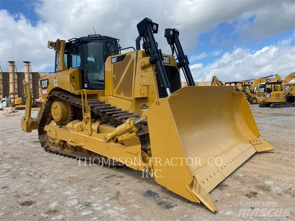 CAT D8T Telaketjupuskutraktorit