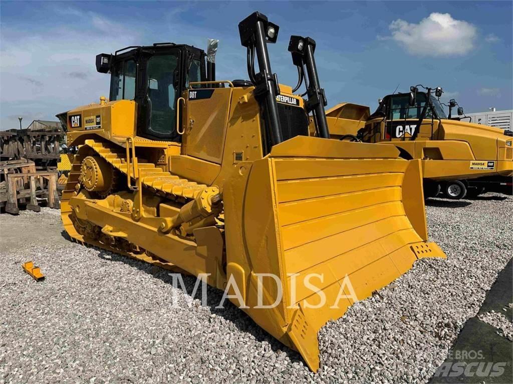 CAT D8T Telaketjupuskutraktorit