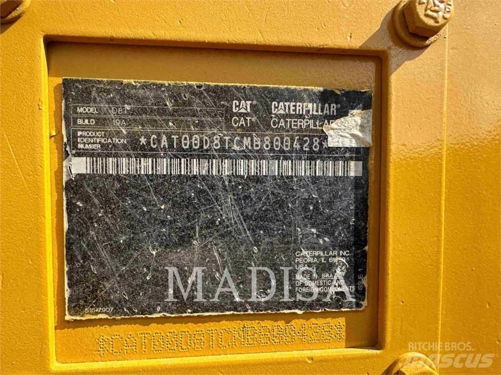 CAT D8T Telaketjupuskutraktorit