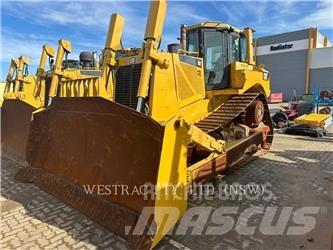 CAT D8T Telaketjupuskutraktorit