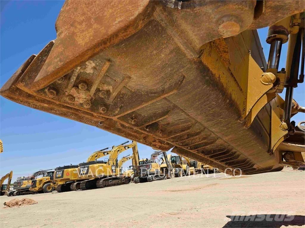 CAT D8T Telaketjupuskutraktorit