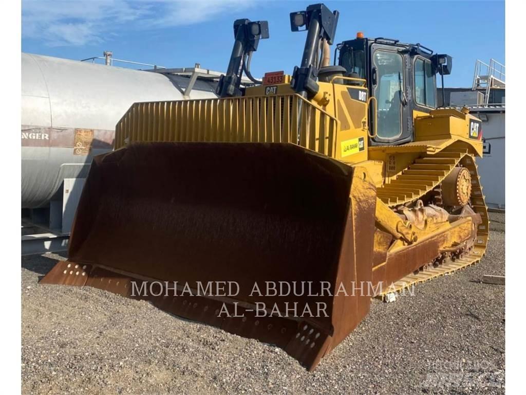 CAT D8T Telaketjupuskutraktorit