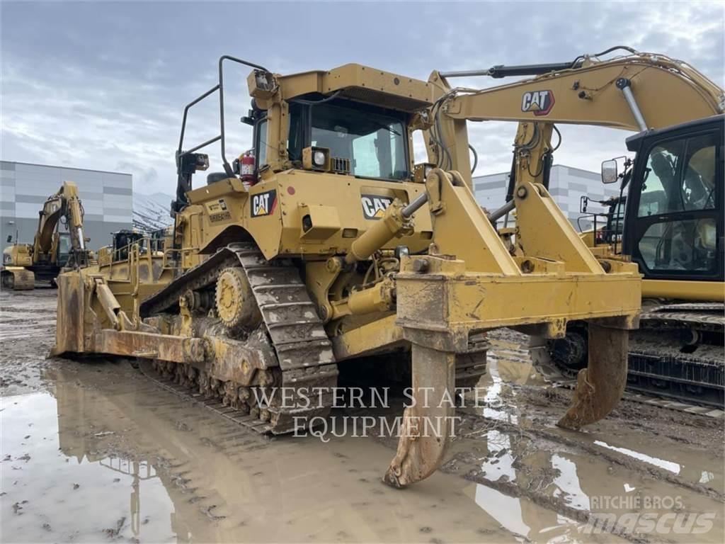 CAT D8T Telaketjupuskutraktorit