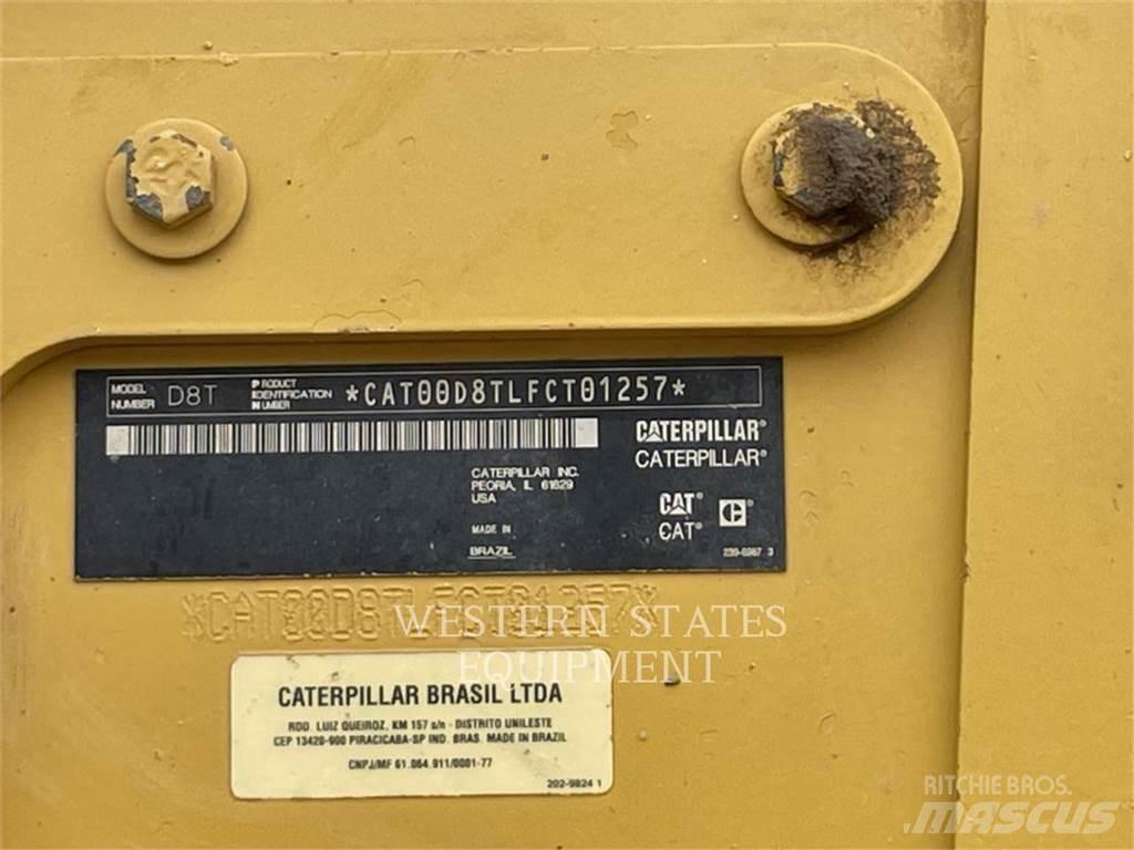 CAT D8T Telaketjupuskutraktorit