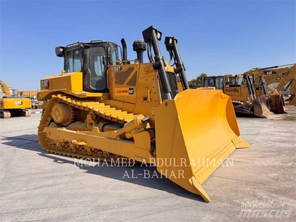 CAT D8T Telaketjupuskutraktorit