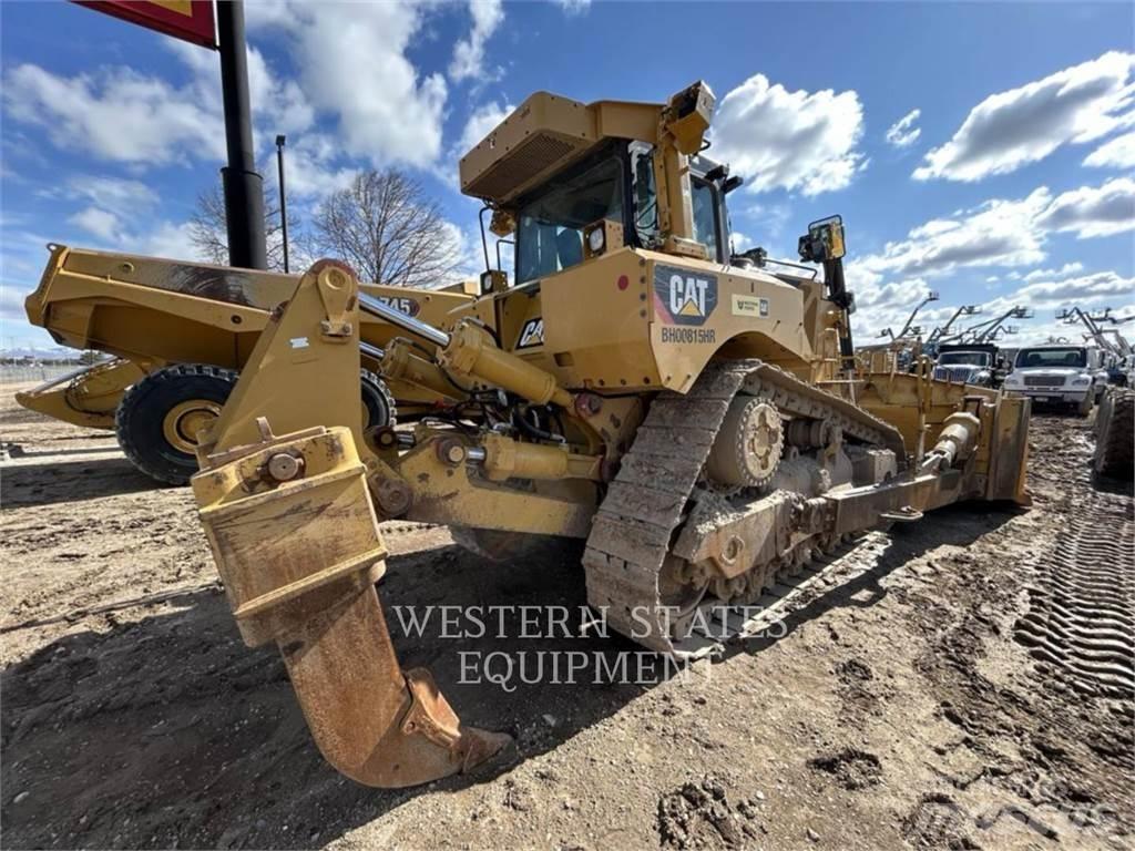 CAT D8T Telaketjupuskutraktorit