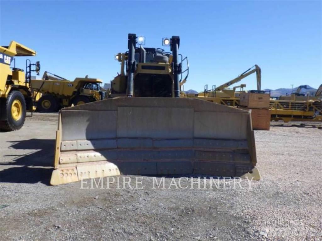CAT D8T Telaketjupuskutraktorit