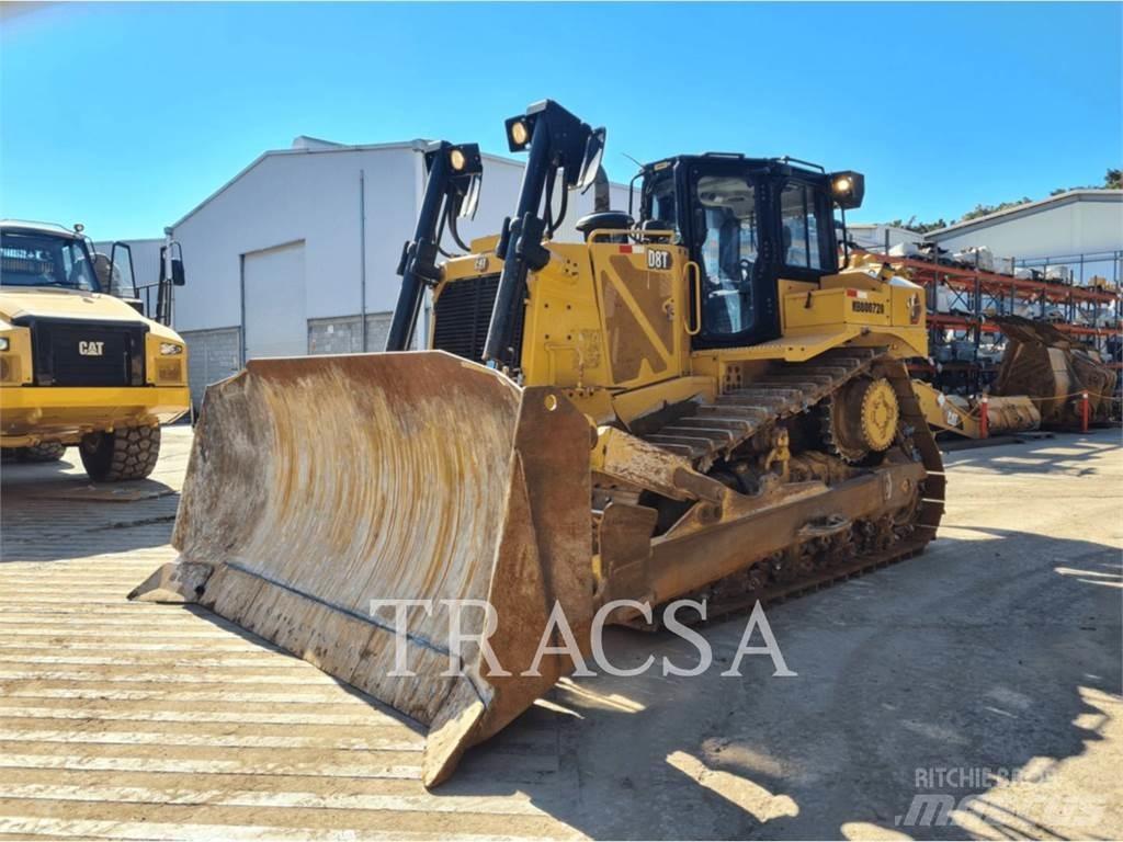 CAT D8T Telaketjupuskutraktorit