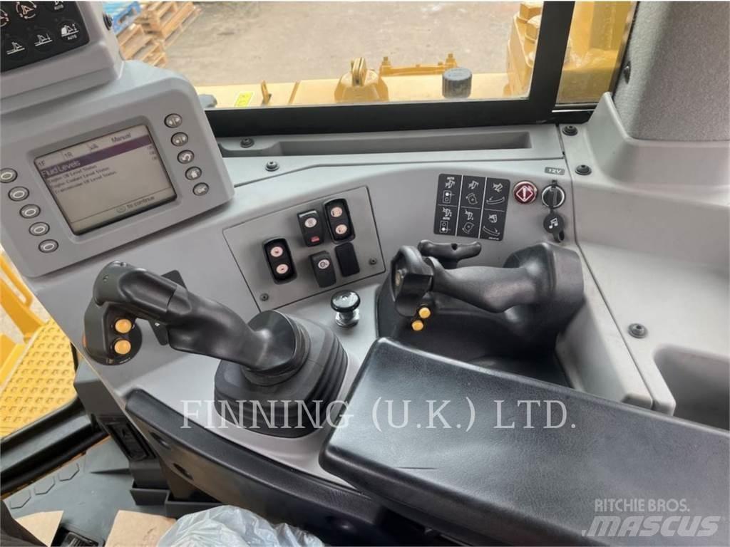 CAT D8T Telaketjupuskutraktorit