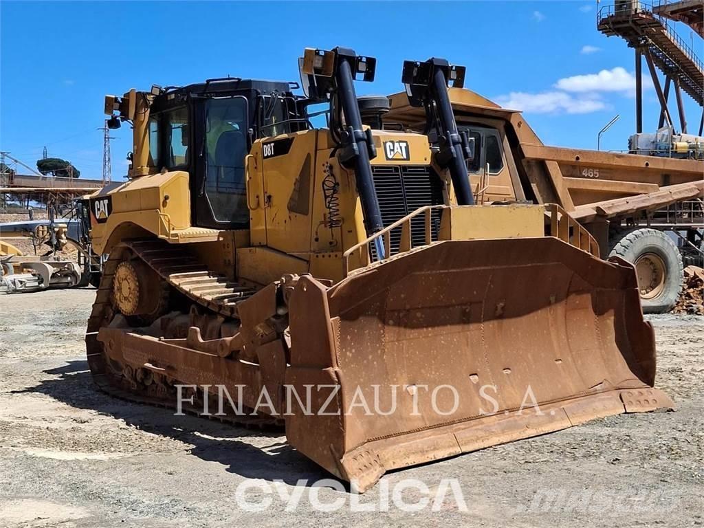 CAT D8T Telaketjupuskutraktorit