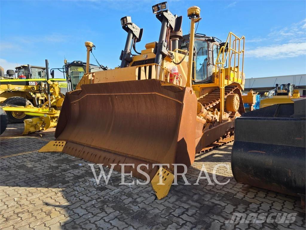 CAT D8T Telaketjupuskutraktorit