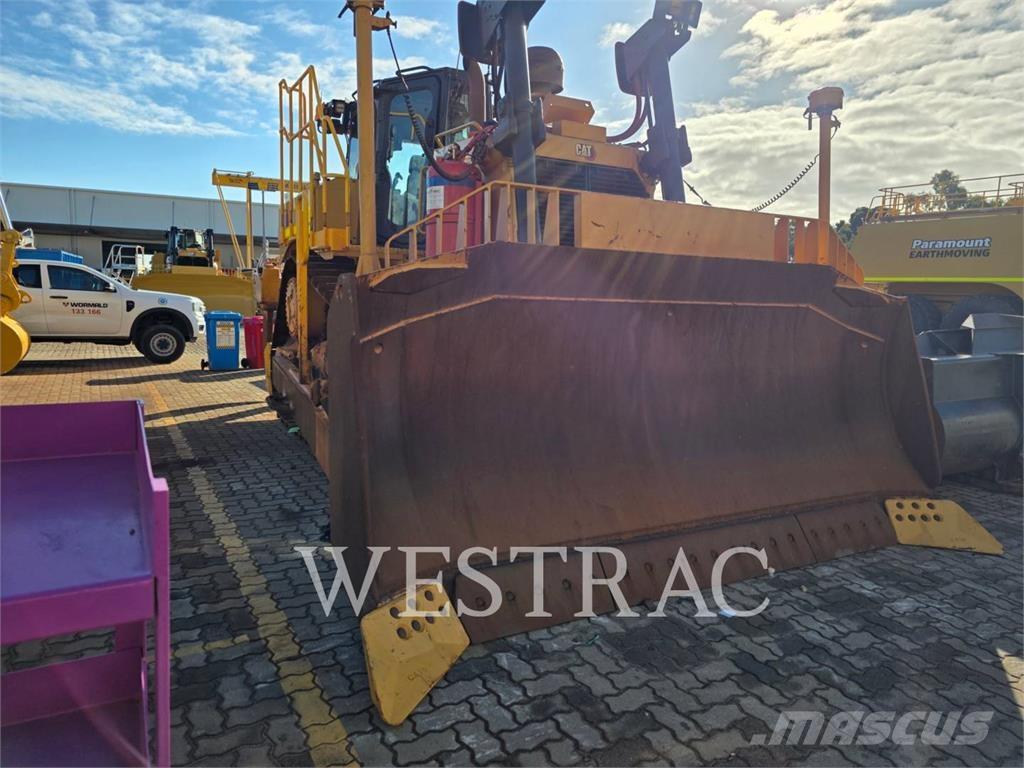 CAT D8T Telaketjupuskutraktorit