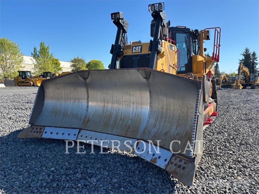 CAT D8T Telaketjupuskutraktorit