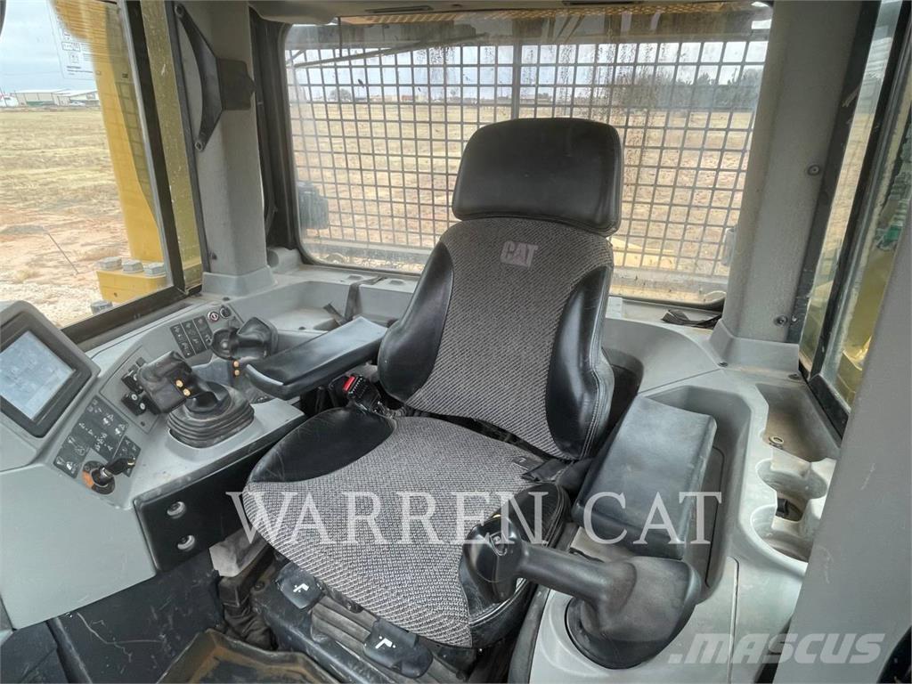 CAT D8T 4XLARO Telaketjupuskutraktorit