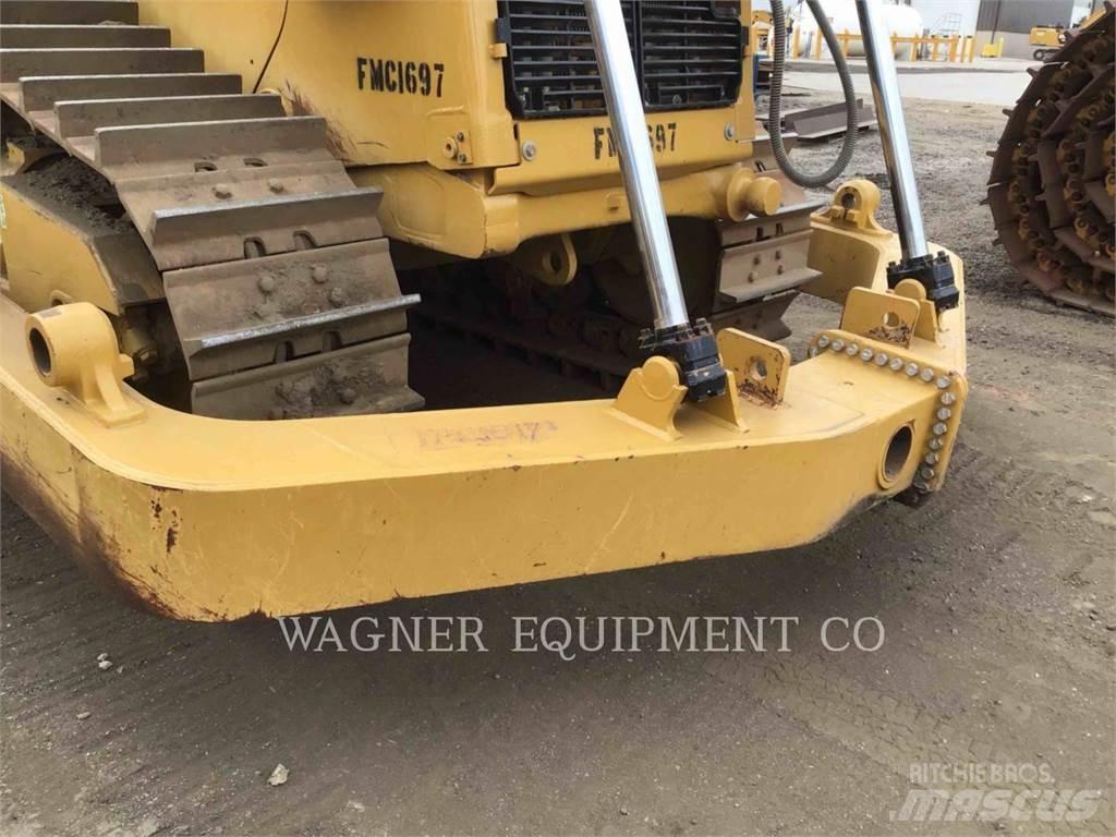 CAT D8T AW Telaketjupuskutraktorit