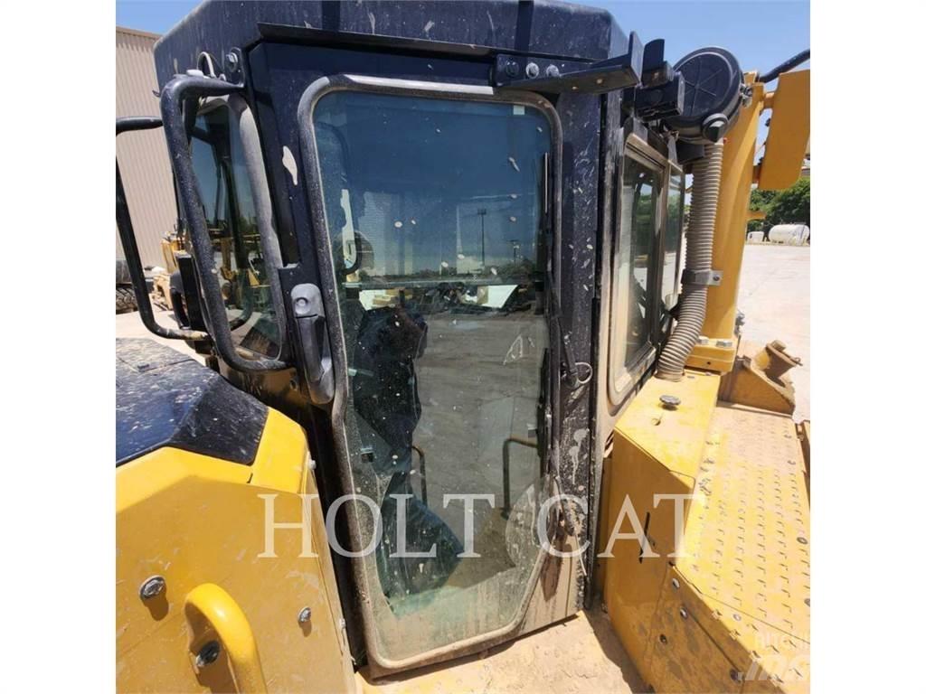 CAT D8T MS Telaketjupuskutraktorit