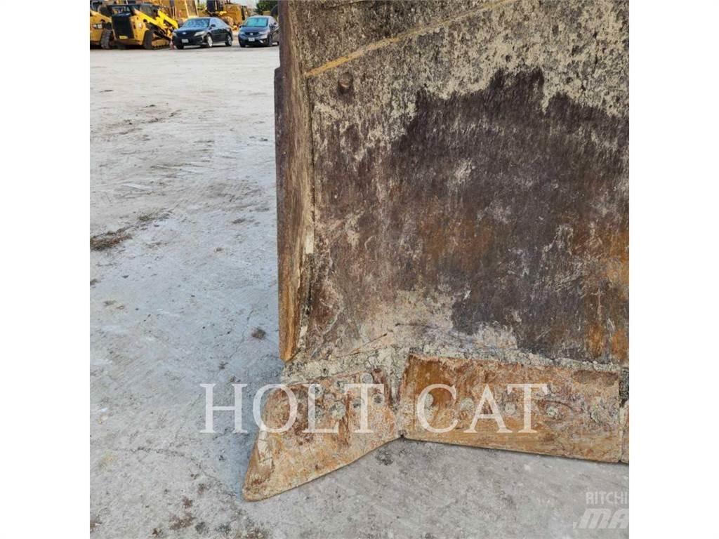 CAT D8T SS Telaketjupuskutraktorit