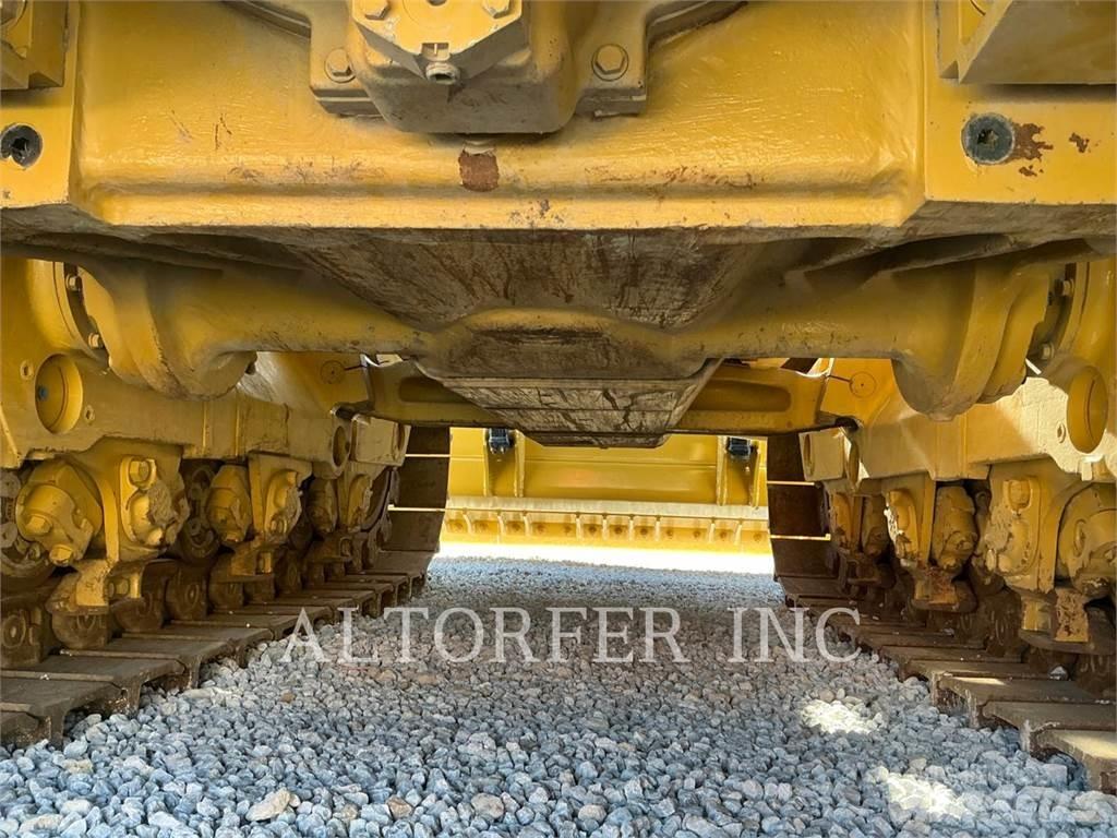 CAT D8T W Telaketjupuskutraktorit
