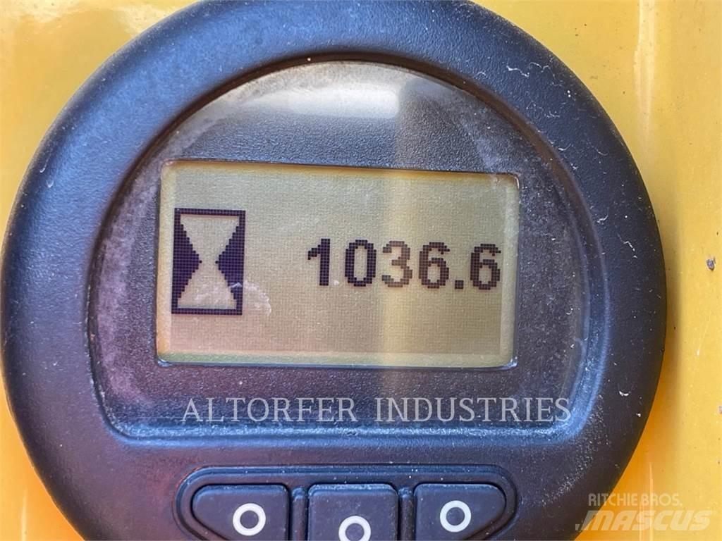 CAT D8T W Telaketjupuskutraktorit