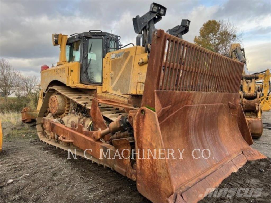 CAT D8T WH Sora- ja kippiautot