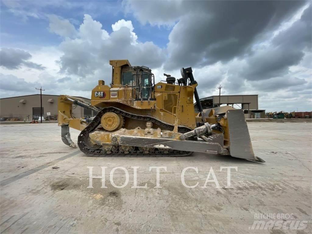 CAT D9 Telaketjupuskutraktorit