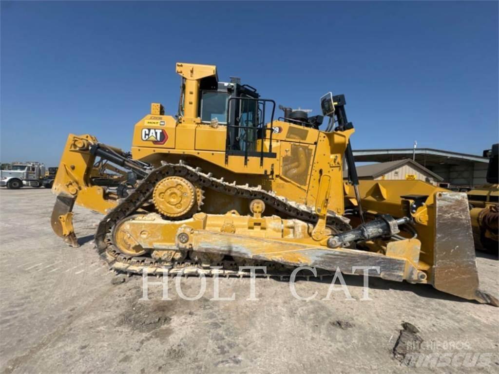 CAT D9 Telaketjupuskutraktorit