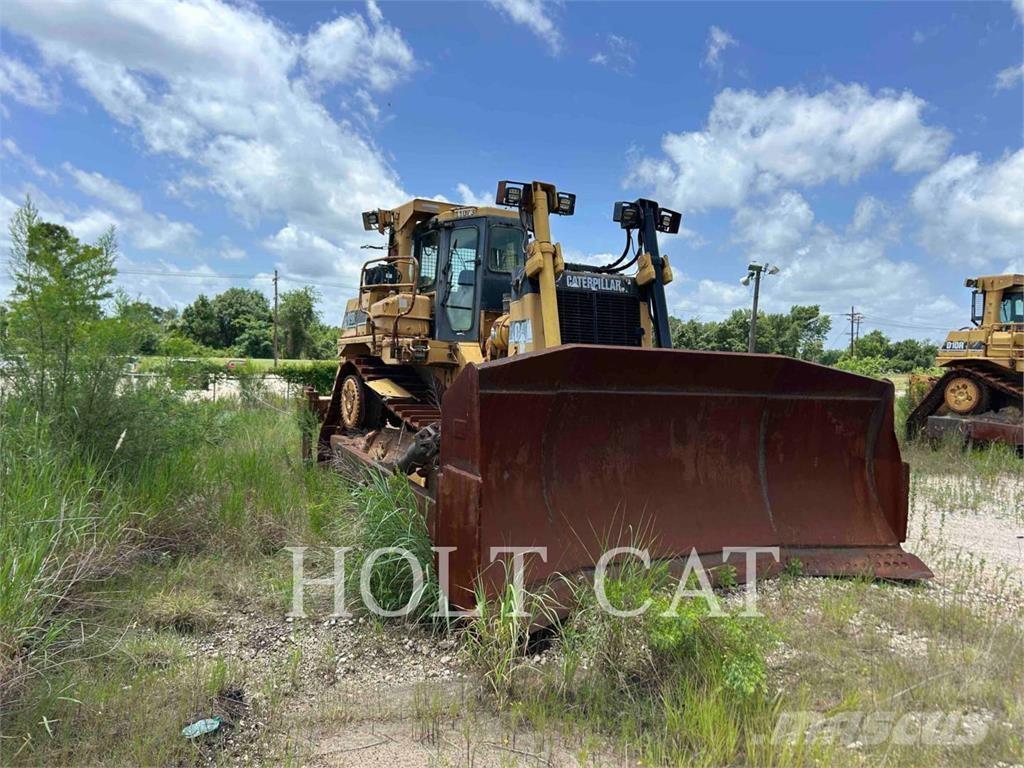CAT D9R Telaketjupuskutraktorit