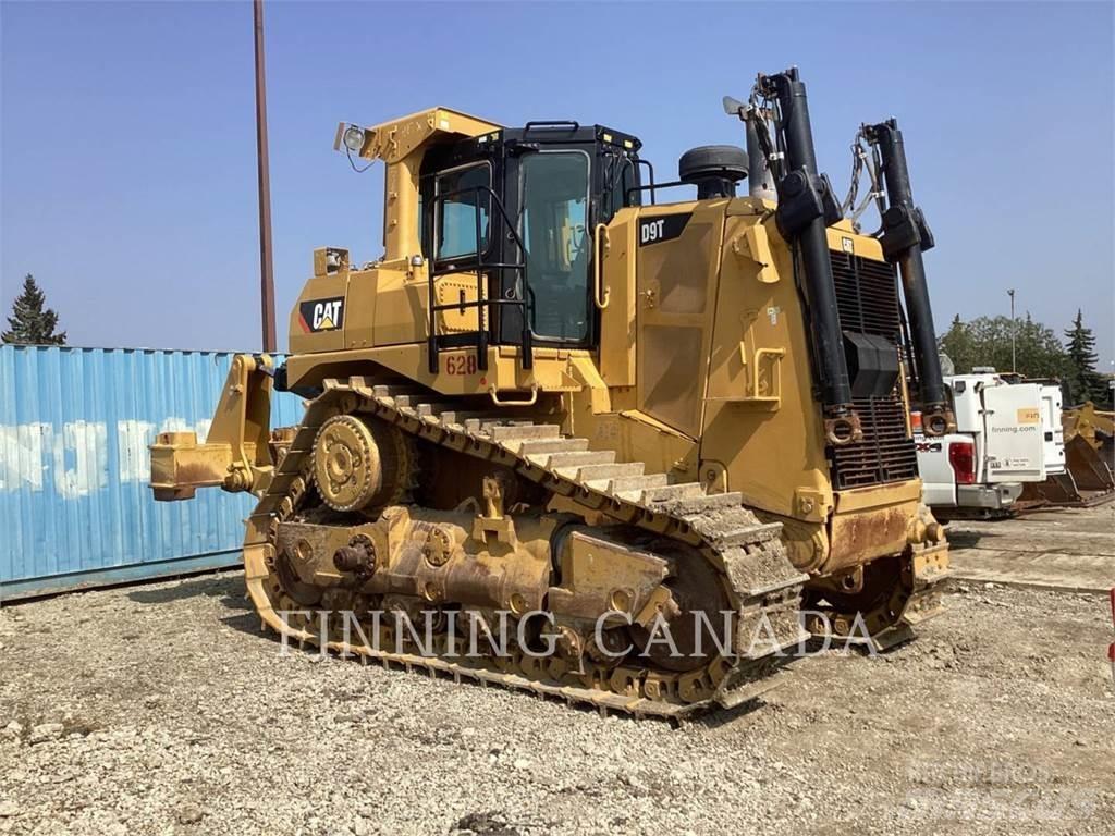 CAT D9T Telaketjupuskutraktorit