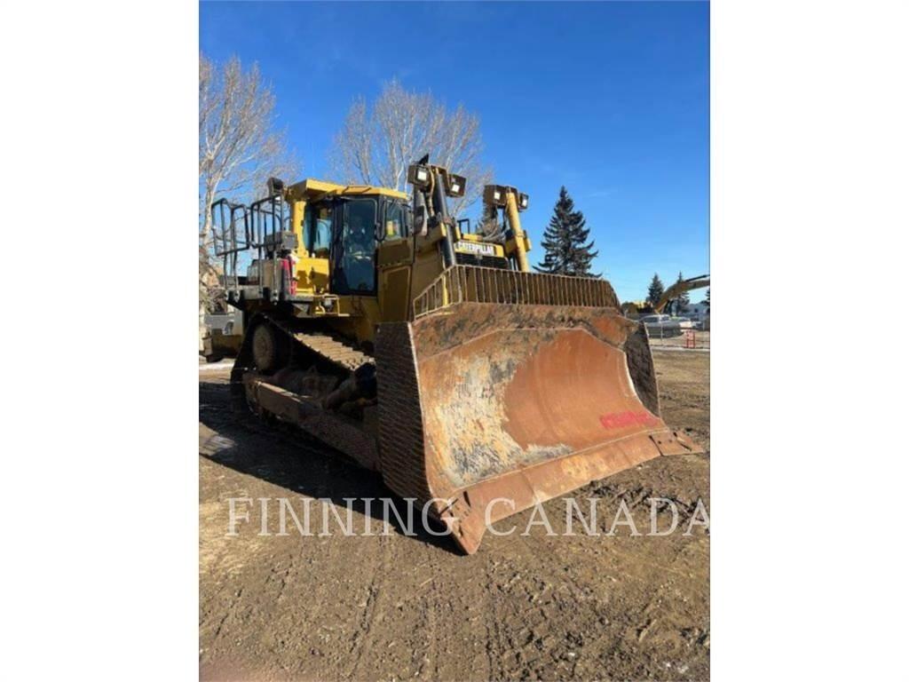 CAT D9T Telaketjupuskutraktorit