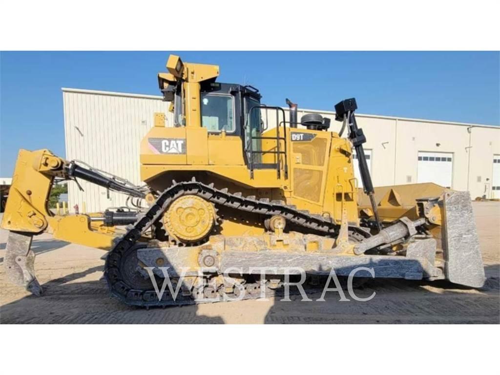 CAT D9T Telaketjupuskutraktorit