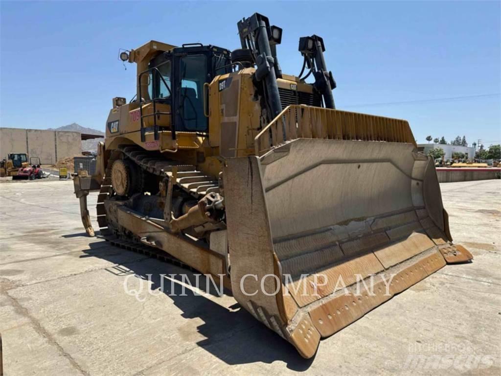 CAT D9T Telaketjupuskutraktorit
