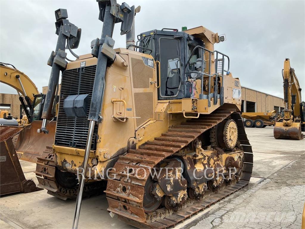 CAT D9T Telaketjupuskutraktorit