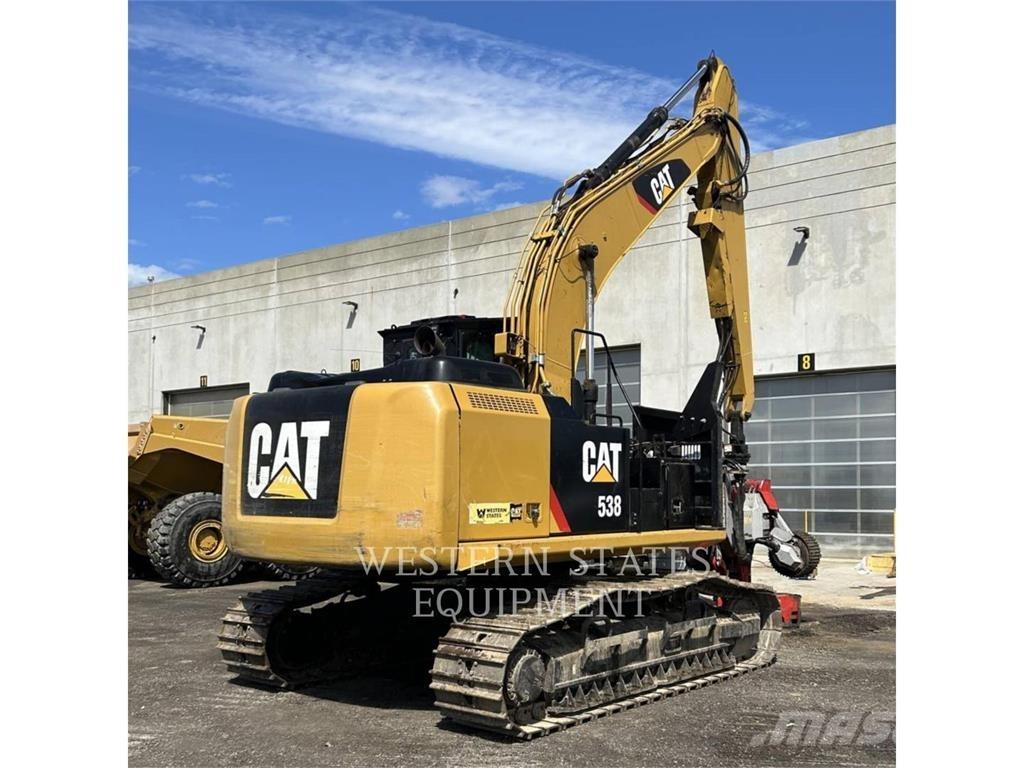 CAT FM538 Metsätraktorit