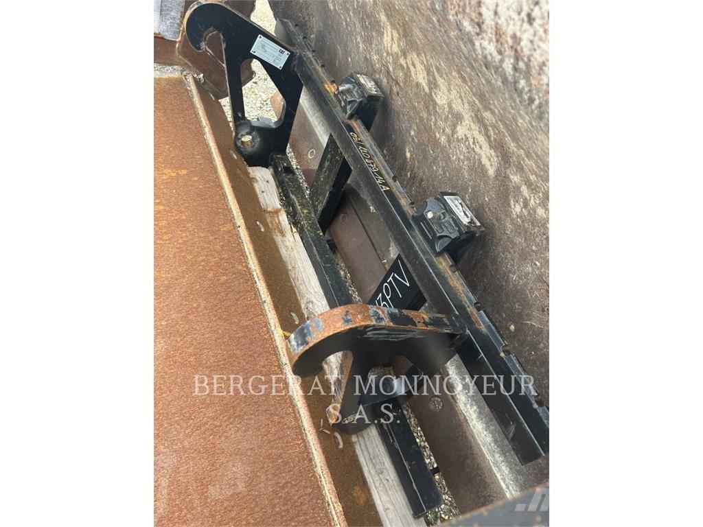 CAT FOURCHE 906 Muut koneet