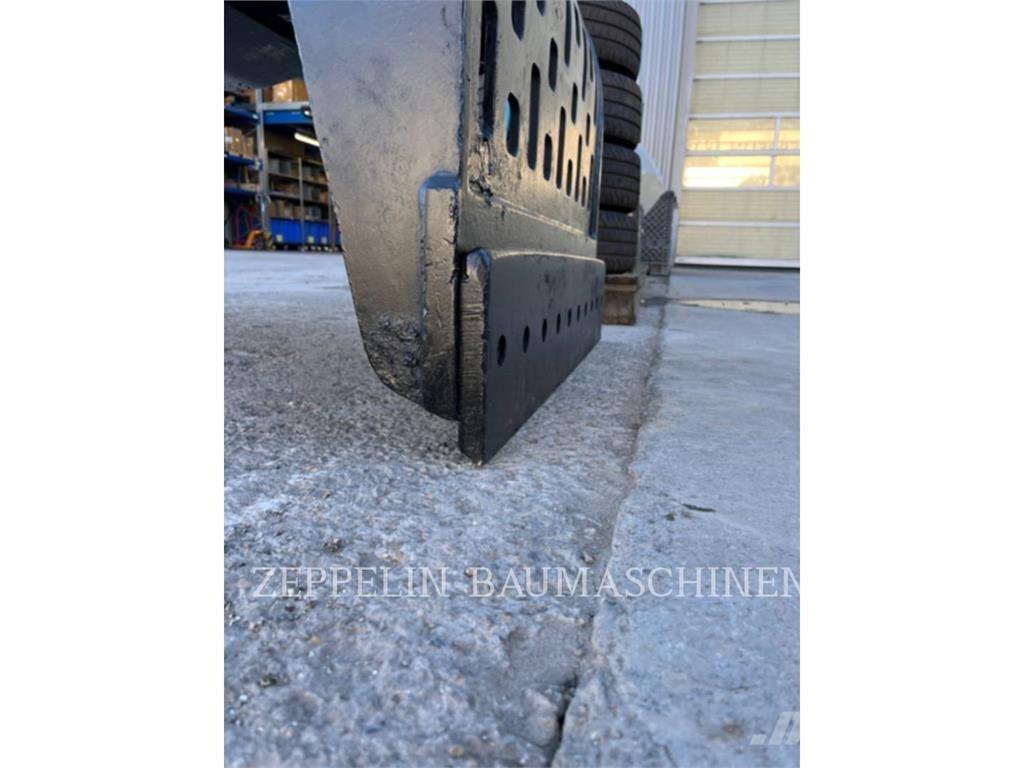 CAT G315 Kourat