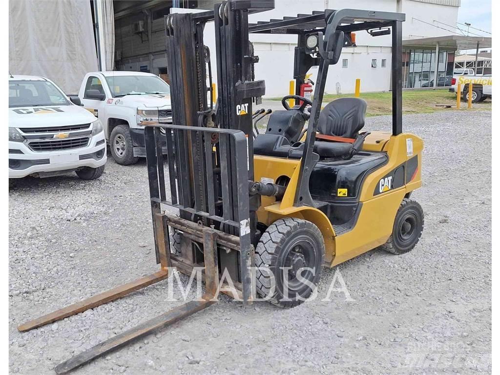 CAT LIFT TRUCKS DP25NM5 Dieseltrukit