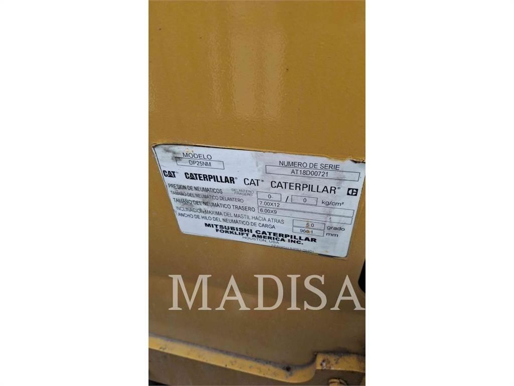 CAT LIFT TRUCKS DP25NM5 Dieseltrukit
