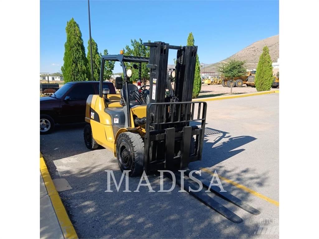 CAT LIFT TRUCKS DP50NM Dieseltrukit