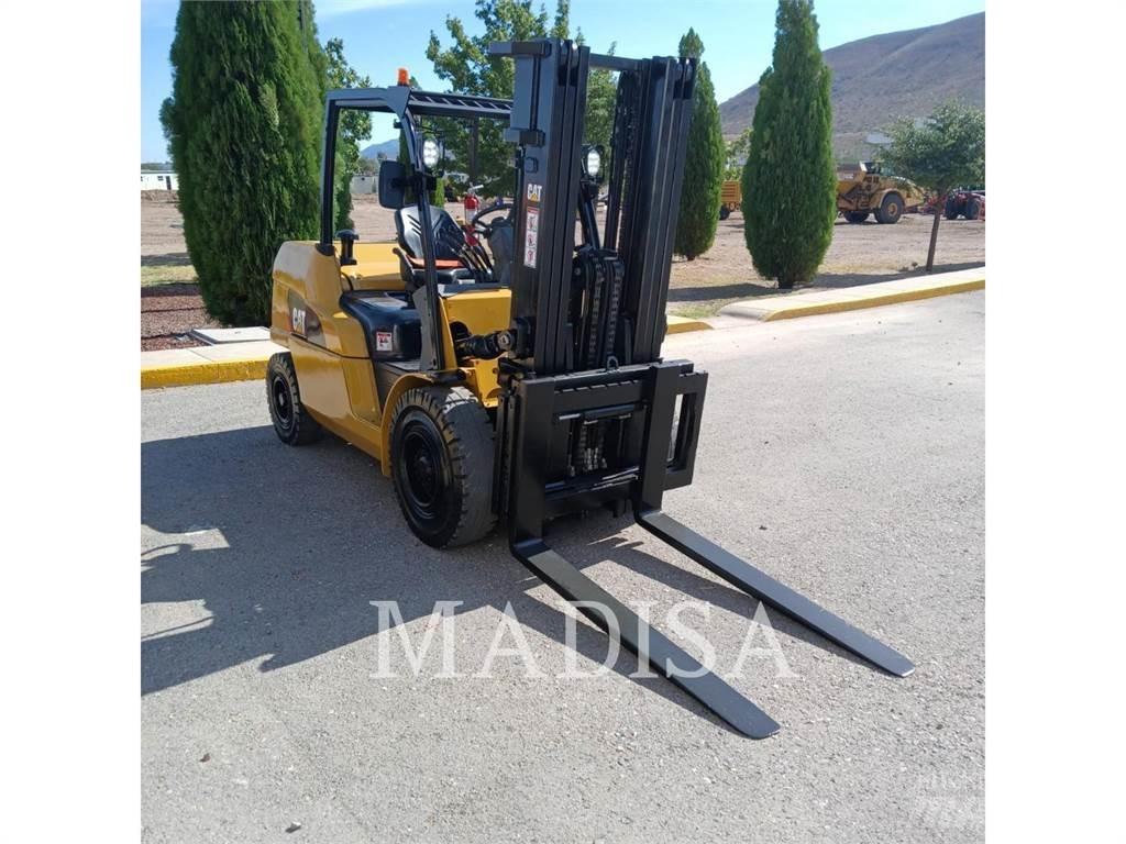 CAT LIFT TRUCKS DP50NM Dieseltrukit