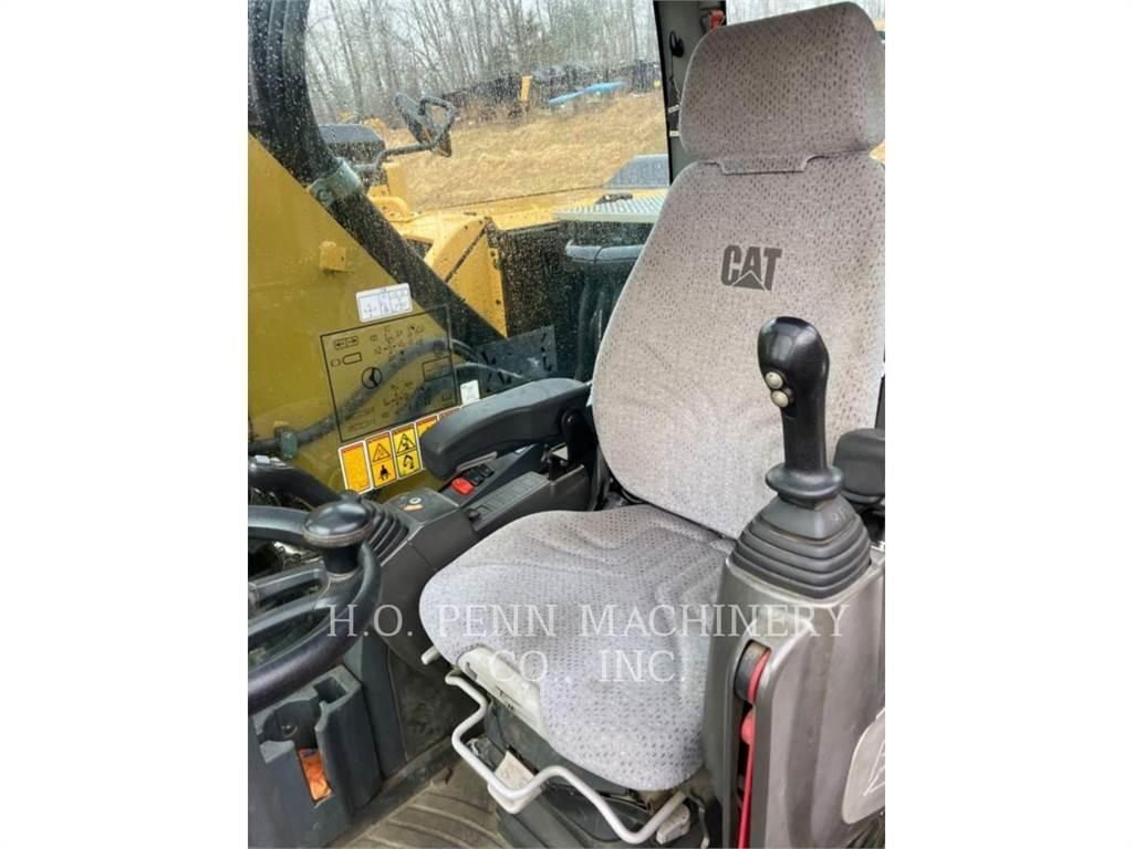 CAT M322F Pyöräkaivukoneet