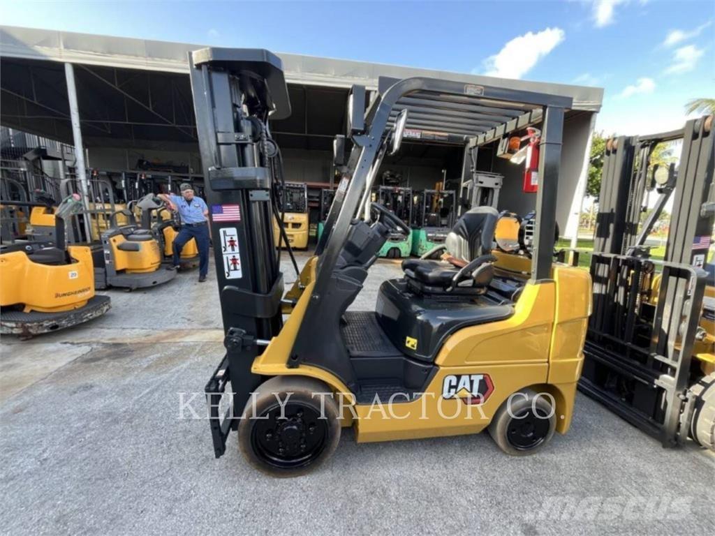 CAT MCF2C5000 Nestekaasutrukit