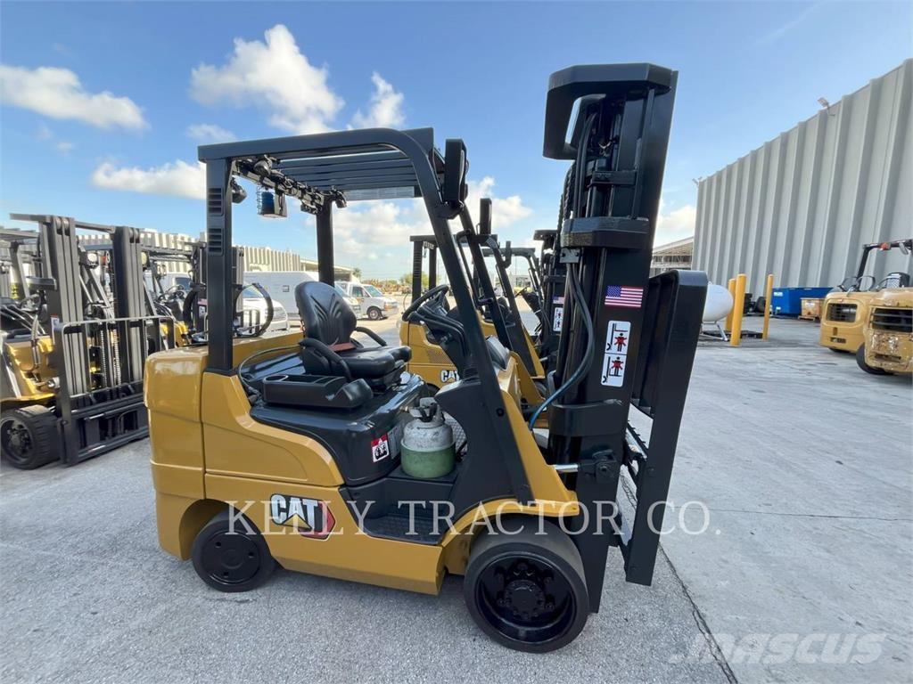 CAT MCF2C60004 Nestekaasutrukit