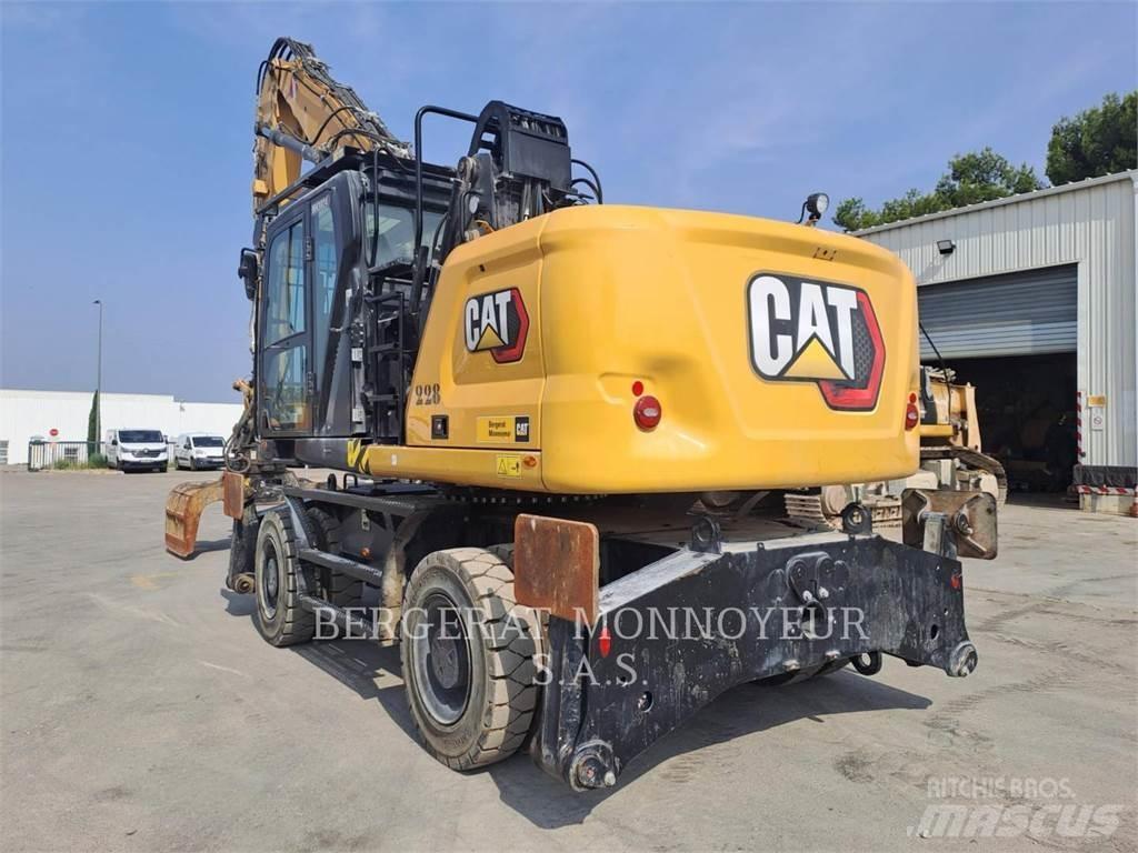 CAT MH3024 Pyöräkaivukoneet