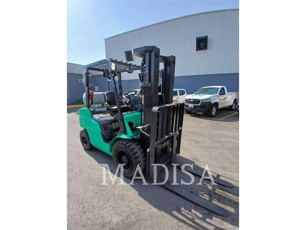 CAT MITSUBISHI FG30N-LP Muut haarukkatrukit