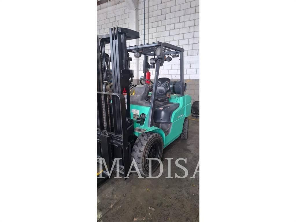 CAT MITSUBISHI FG30N-LP Muut haarukkatrukit