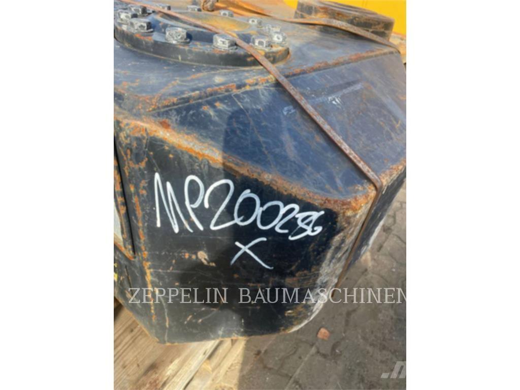 CAT MP318 Leikkurimurskaimet