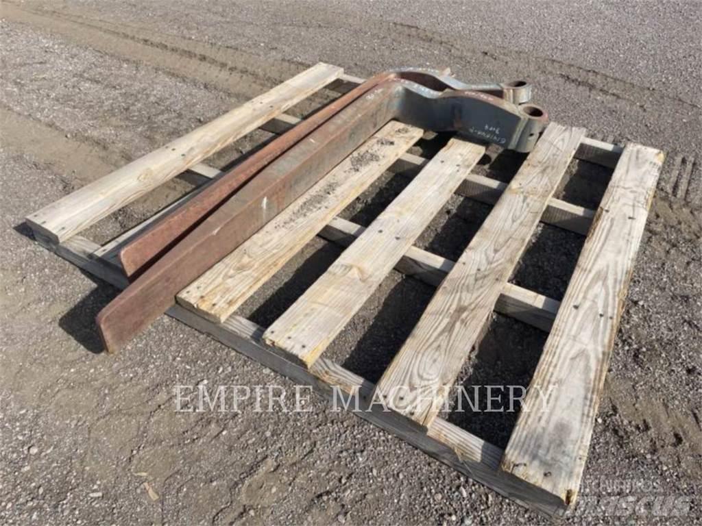 CAT MWL TNS72 Trukkihaarukat