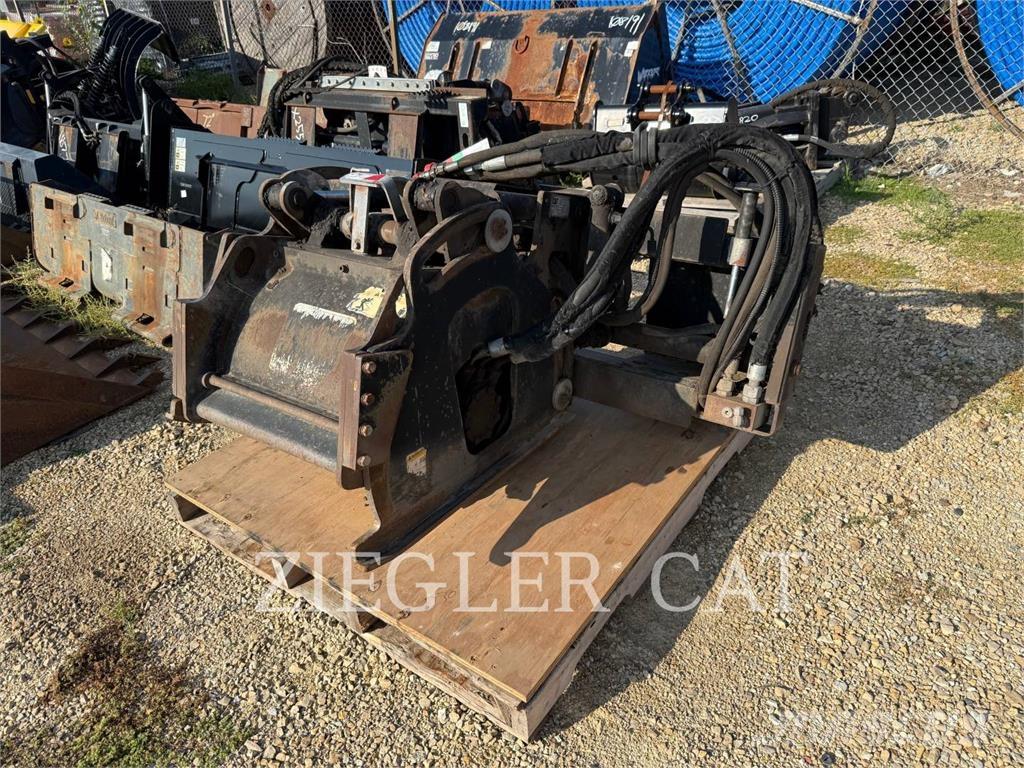 CAT PC205 Liukuohjatut kuormaajat